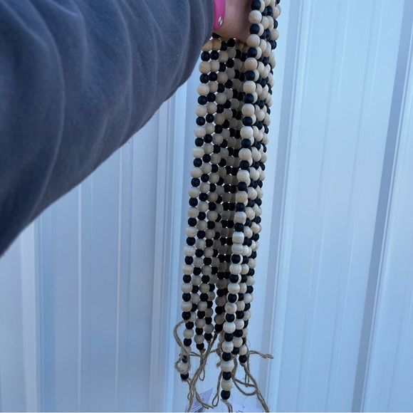 NWT! 7 pc of Beaded Garled (49” each) - Picture 4 of 6